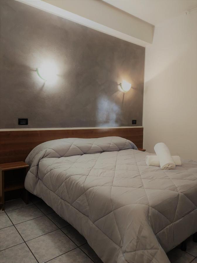 Hotel Marinoni Ломацо Екстериор снимка