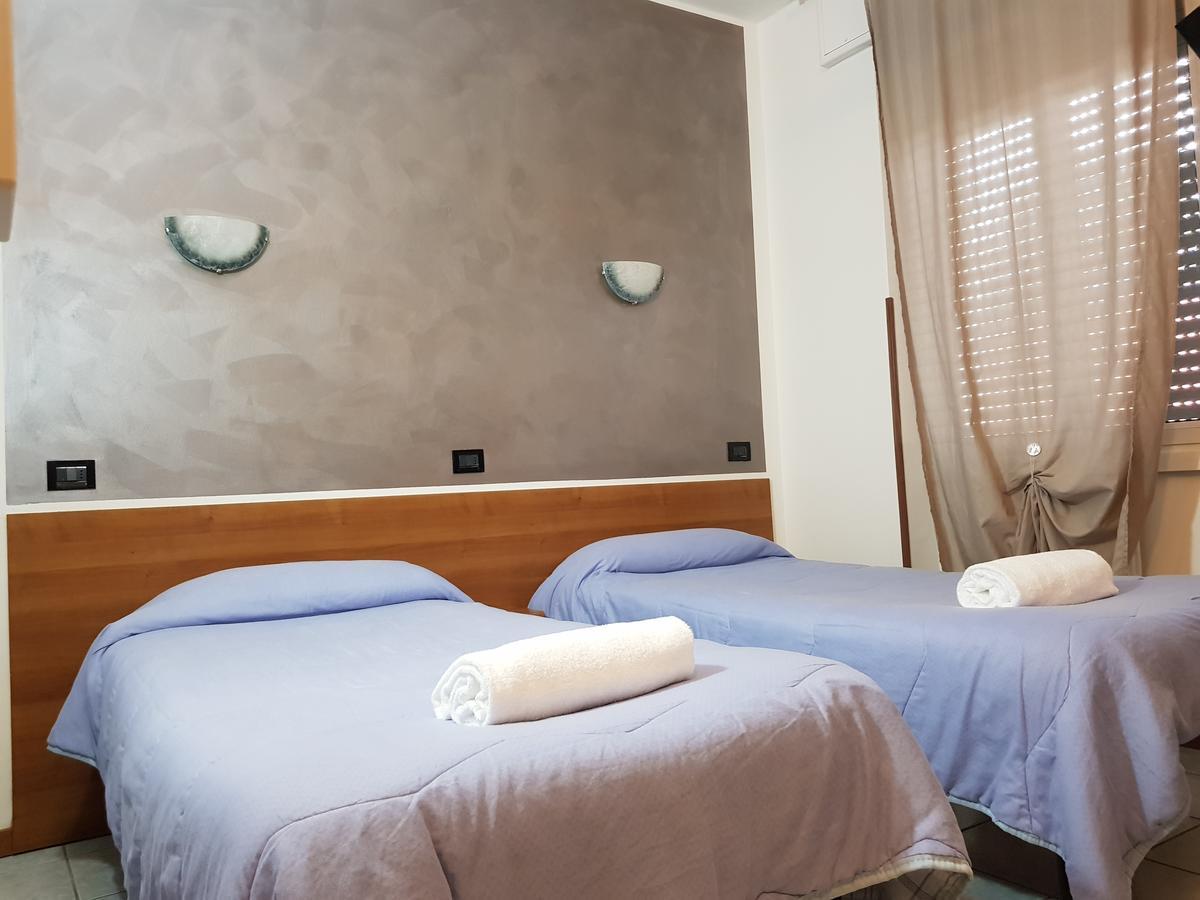 Hotel Marinoni Ломацо Екстериор снимка