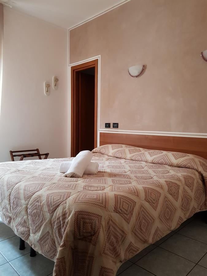 Hotel Marinoni Ломацо Екстериор снимка