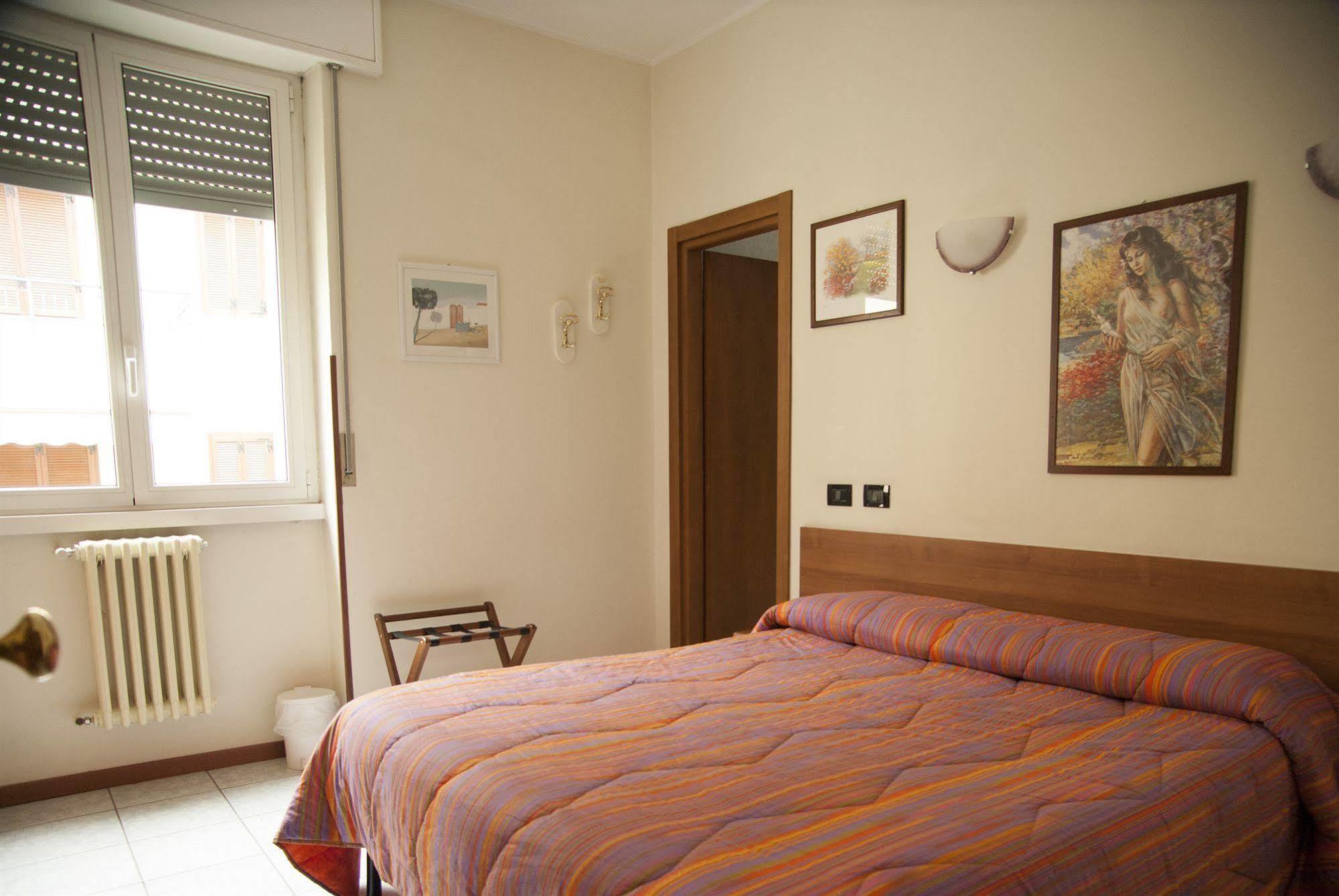 Hotel Marinoni Ломацо Екстериор снимка