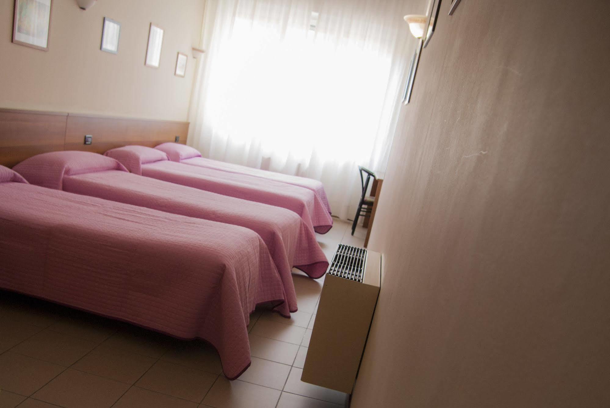 Hotel Marinoni Ломацо Екстериор снимка