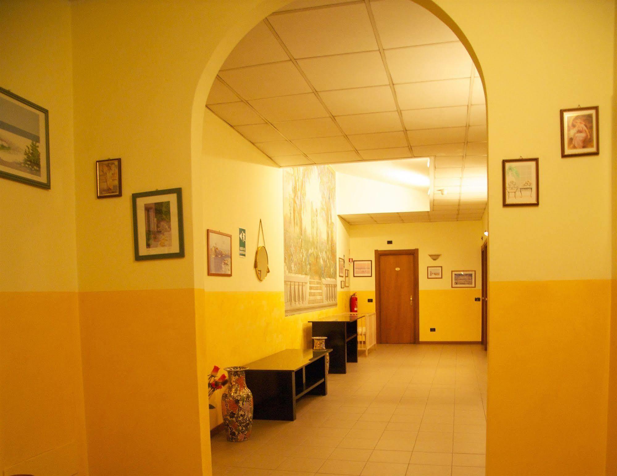 Hotel Marinoni Ломацо Екстериор снимка